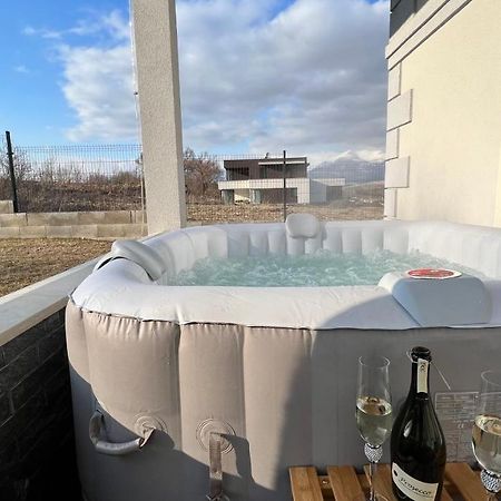 Apartmánový dom s vírivkou, Pod Sečnom, Liptovský Ján Villa Liptovský Mikuláš Esterno foto