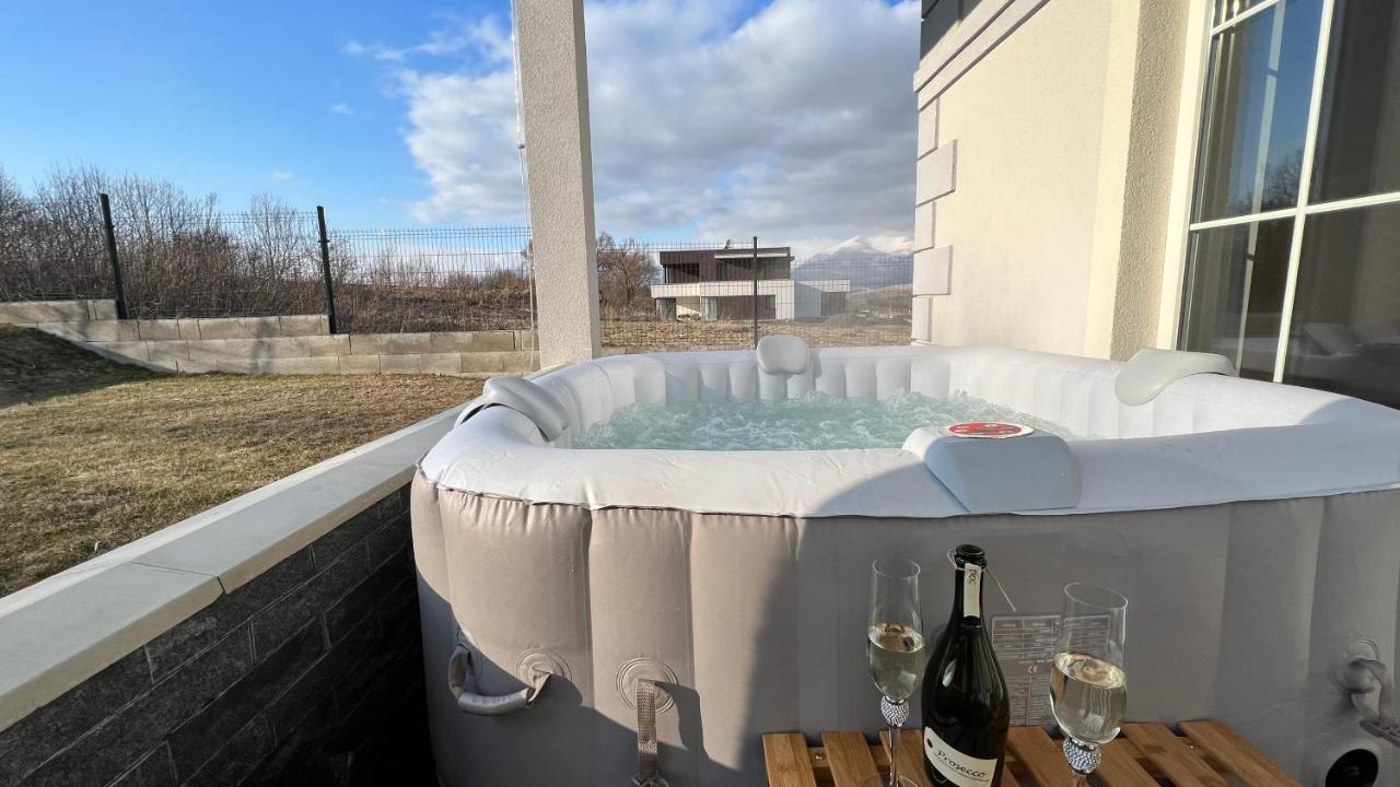 Apartmánový dom s vírivkou, Pod Sečnom, Liptovský Ján Villa Liptovský Mikuláš Esterno foto